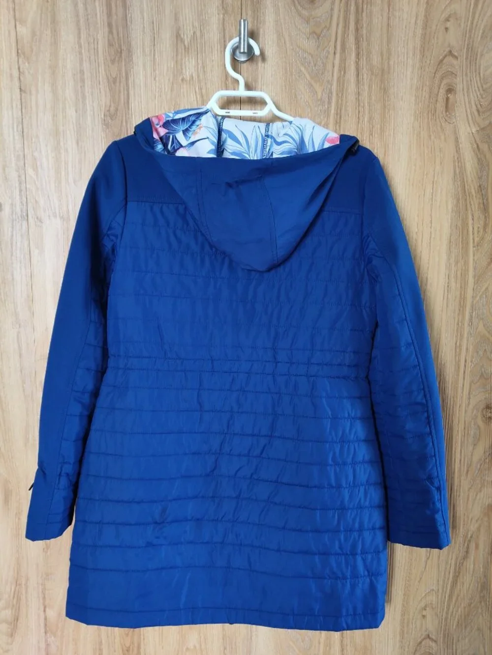 Women's Point Zero Spring/Fall Rain Jacket - Picture 2 of 3